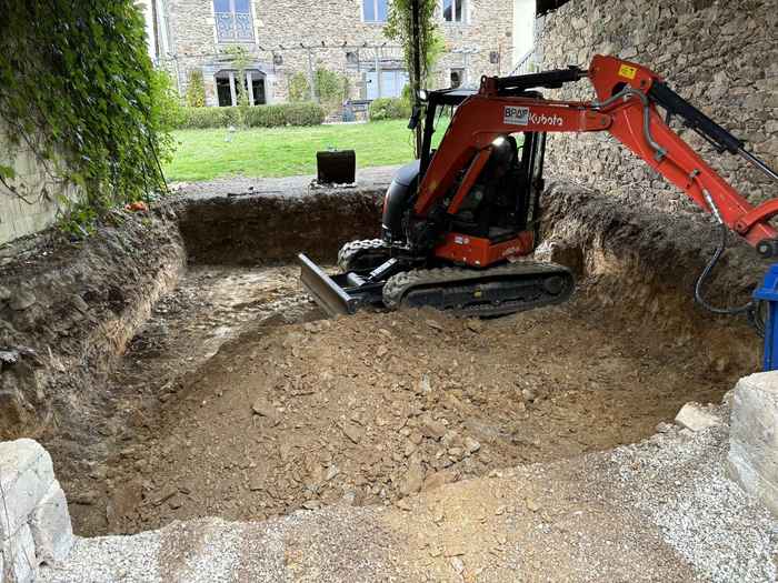 Mini-pelle BPA TP en intervention