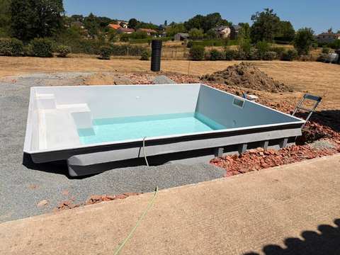 Piscine coque posée — BPA TP