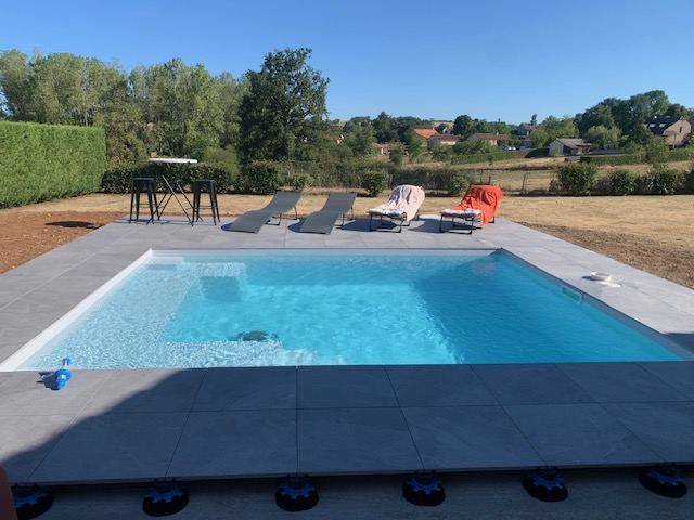 Piscine et terrasse dallée — BPA TP